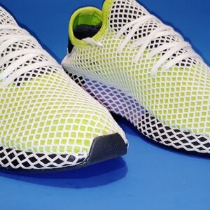 adidas Deerupt Runner in size 13 is a stylish and versatile low top sneaker desi